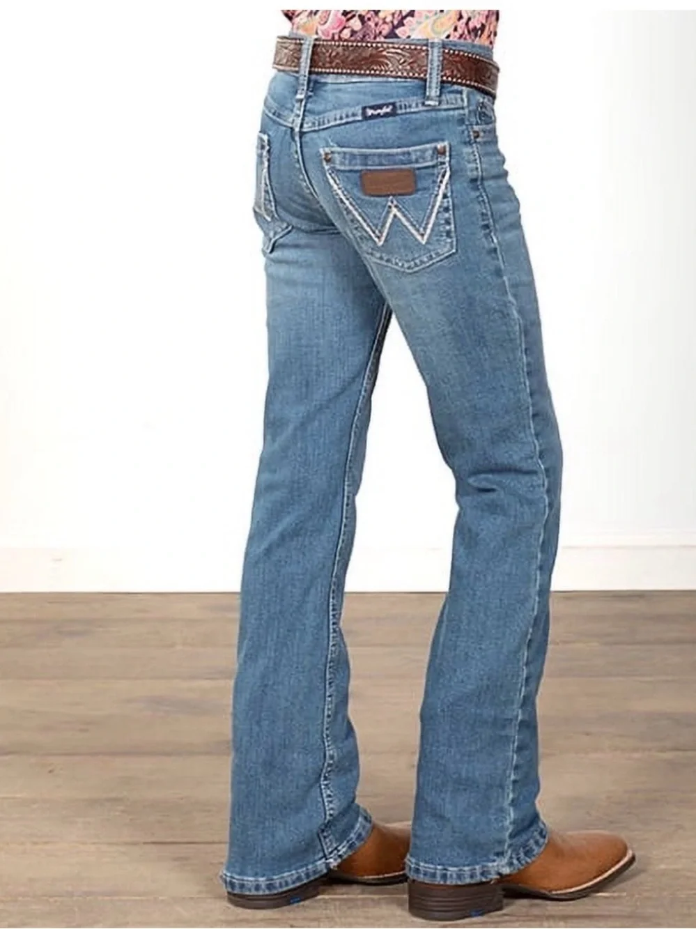 UEC Wrangler Medium Wash Denim Bootcut Blue Jeans SZ 12 SLIM